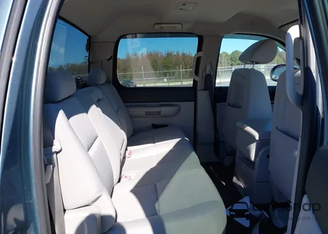 2011 Chevrolet Silverado 1500 Lt from USA, damaged, VIN 3GCPCSE09BG404424